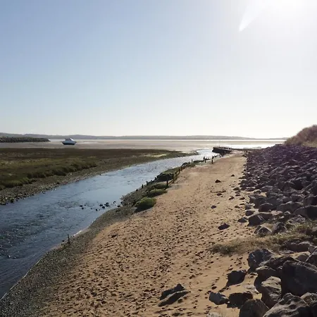 Harbour Retreat * Millom